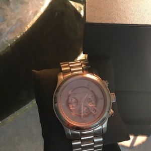 MK boyfriend watch